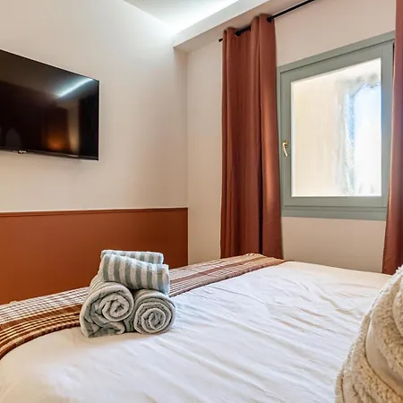 Exceptional Location, 2br Right On Place Massena, Newly Renovated * Nizza