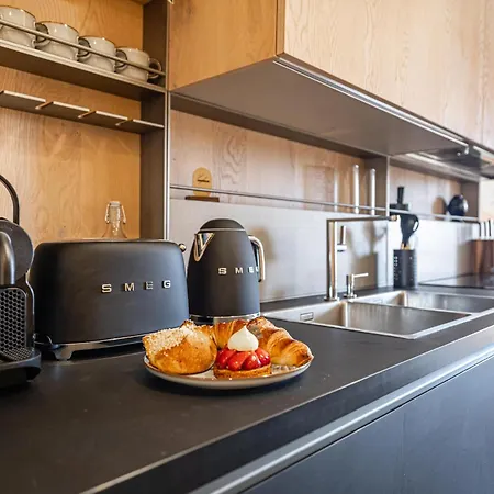 Exceptional Location, 2br Right On Place Massena, Newly Renovated Nice