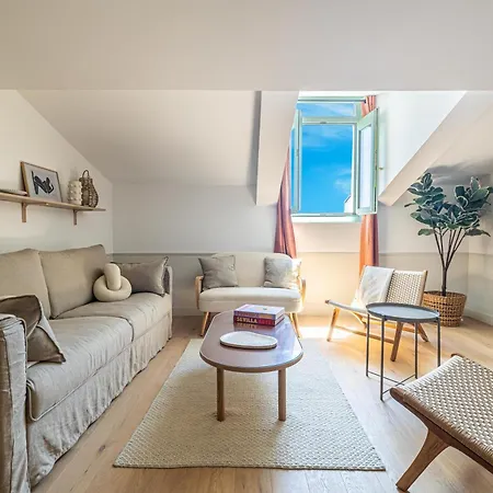 아파트 Exceptional Location, 2br Right On Place Massena, Newly Renovated 니스